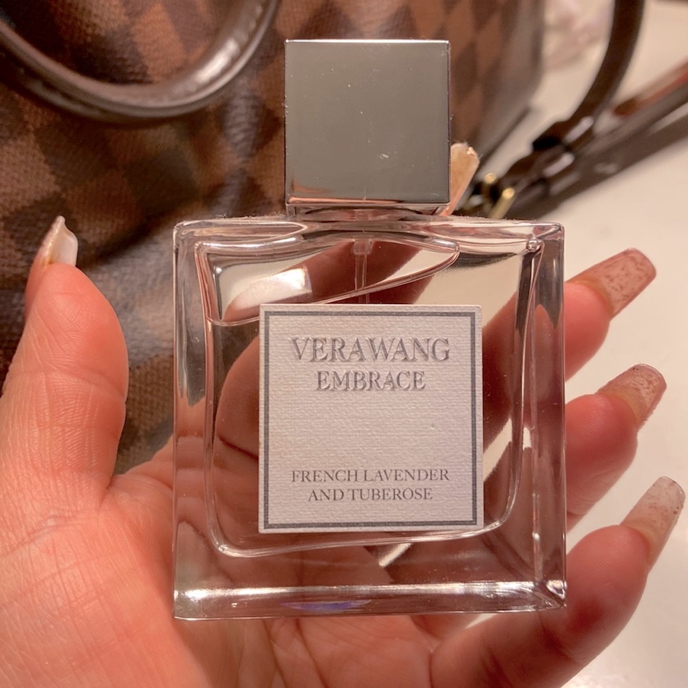 Vera wang embrace
